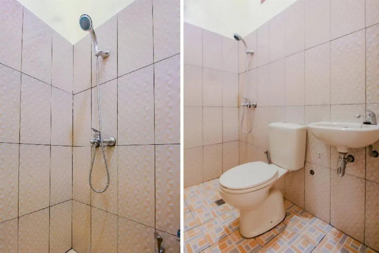 Oyo 90063 Silver Homestay Syariah Perabumulih Εξωτερικό φωτογραφία